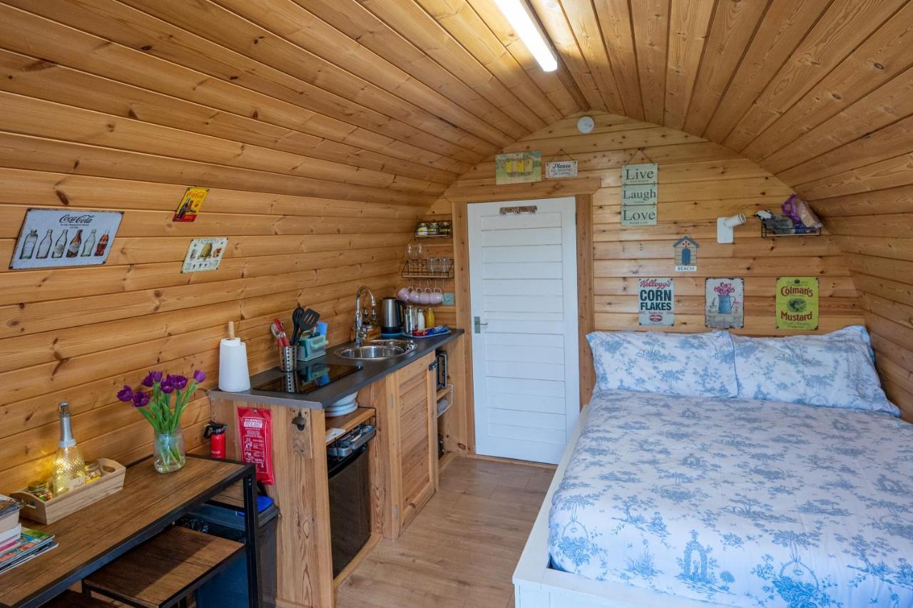 Lanterns Shepherds Huts & Glamping Happisburgh エクステリア 写真