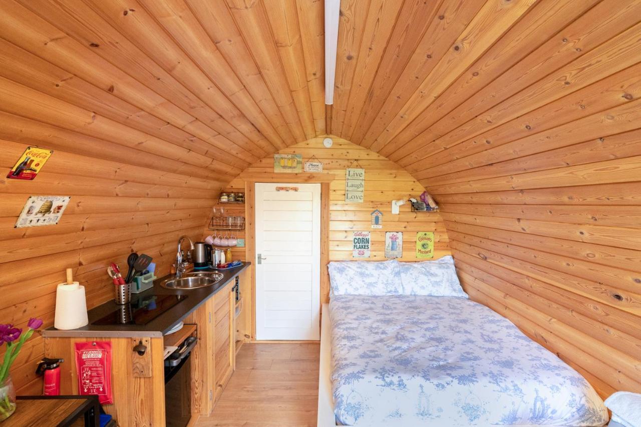 Lanterns Shepherds Huts & Glamping Happisburgh エクステリア 写真
