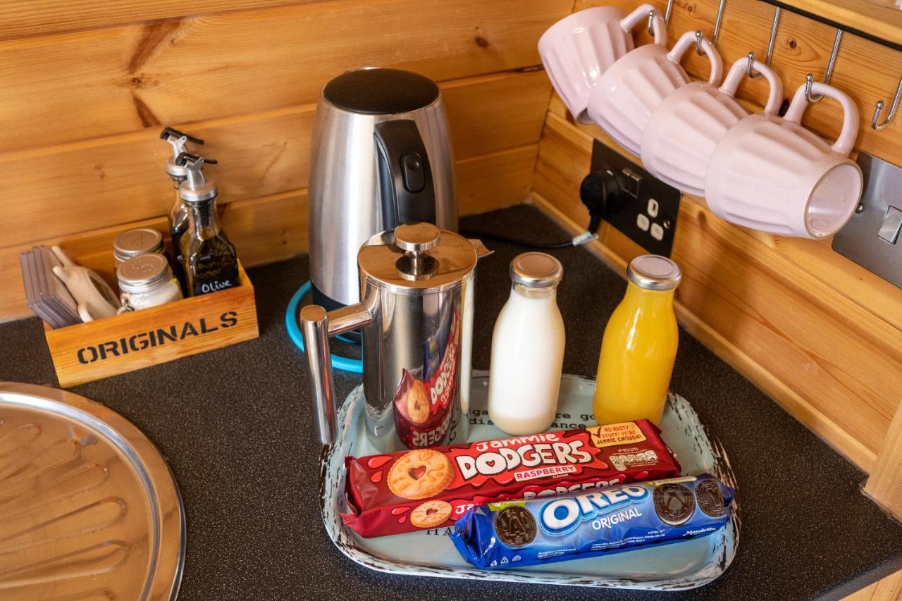 Lanterns Shepherds Huts & Glamping Happisburgh エクステリア 写真