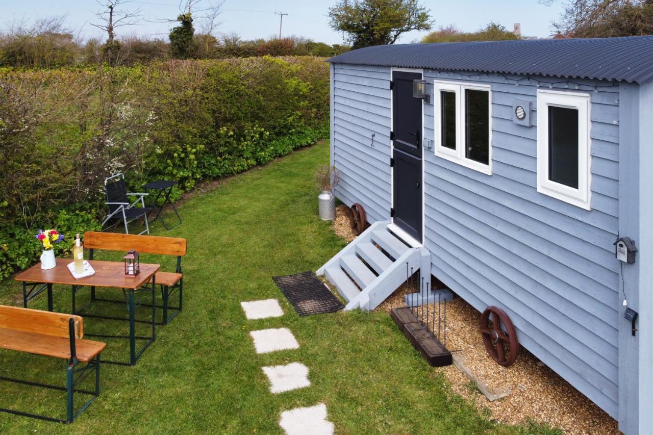Lanterns Shepherds Huts & Glamping Happisburgh エクステリア 写真