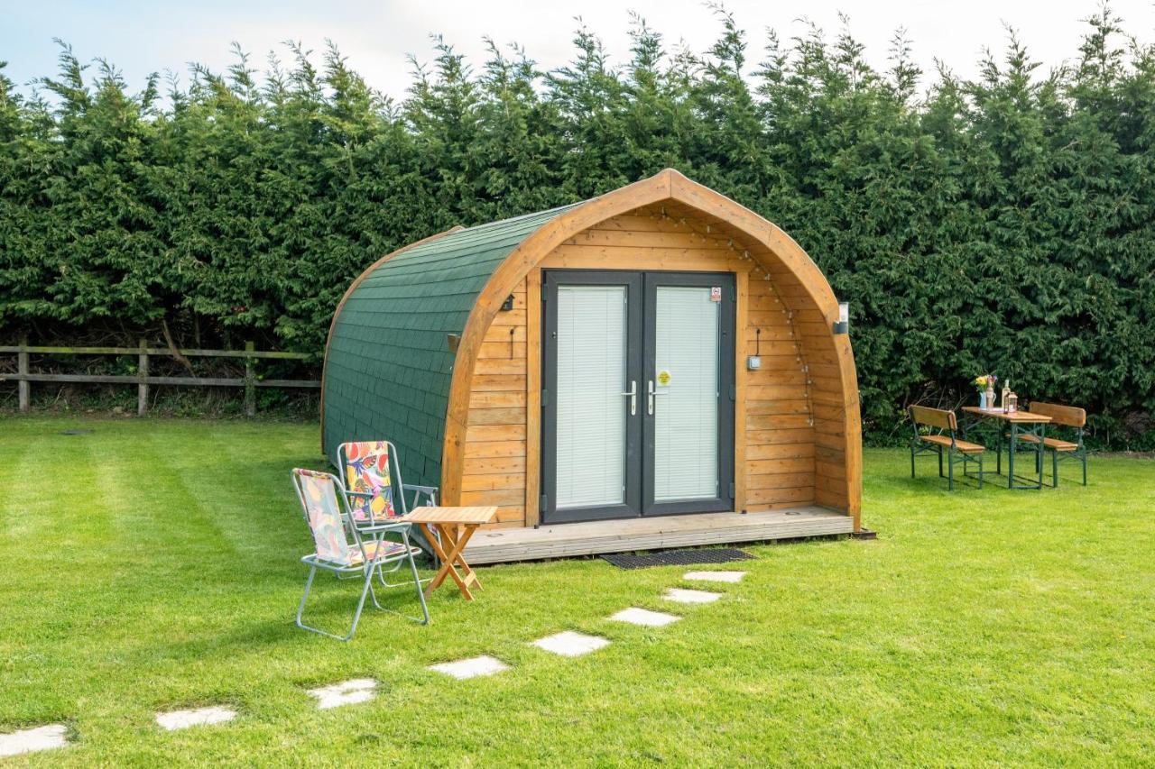 Lanterns Shepherds Huts & Glamping Happisburgh エクステリア 写真